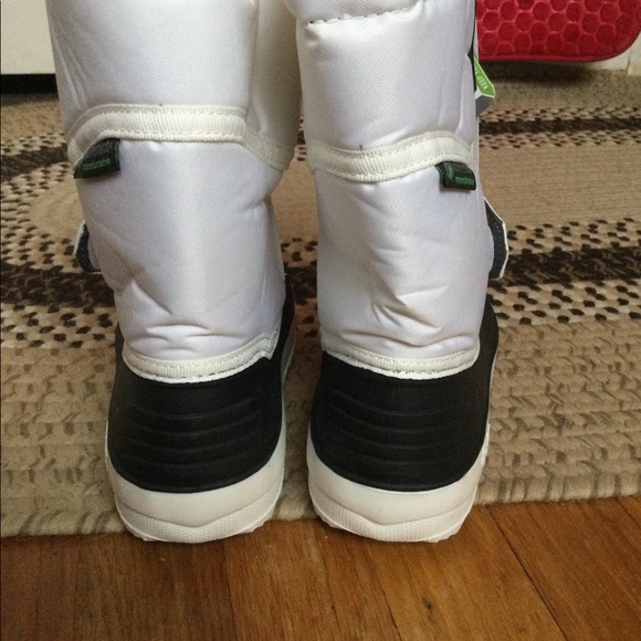 Pajar Kids waterproof boot - Picture 6 of 11